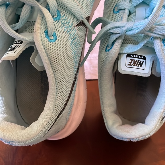 Women’s NIKE fury size 8 running shoe sneakers aqua blue light flex - Picture 7 of 13